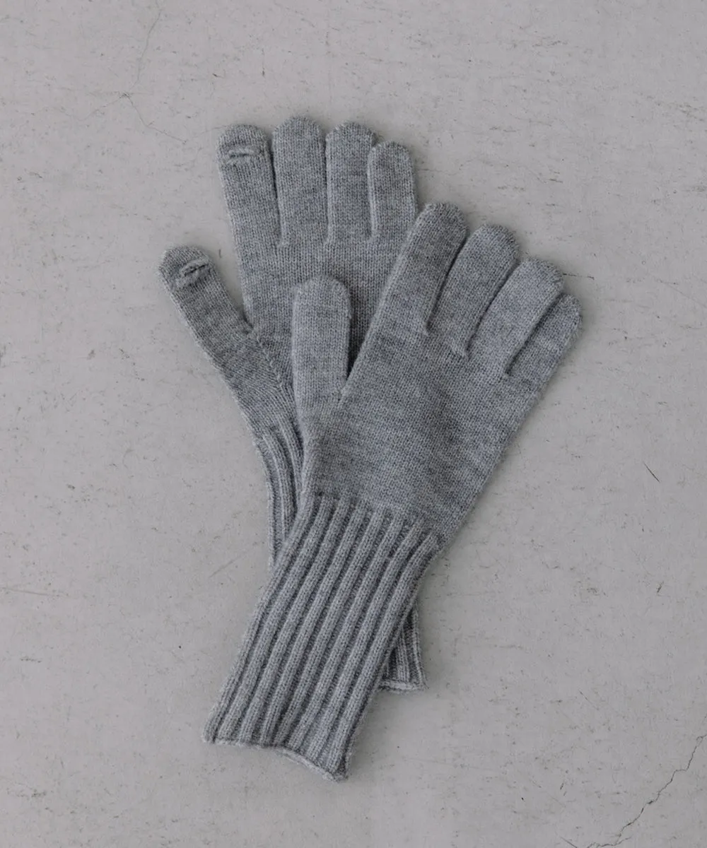 knit gloves