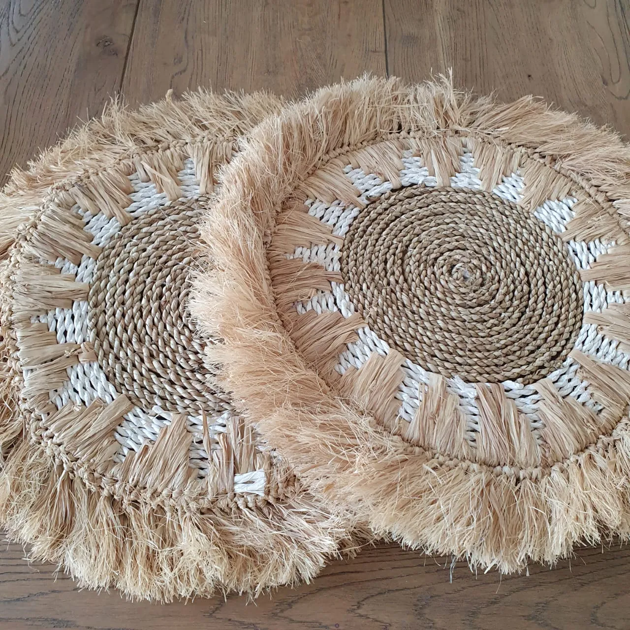 Natural Round Raffia and Grass Straw Placemat