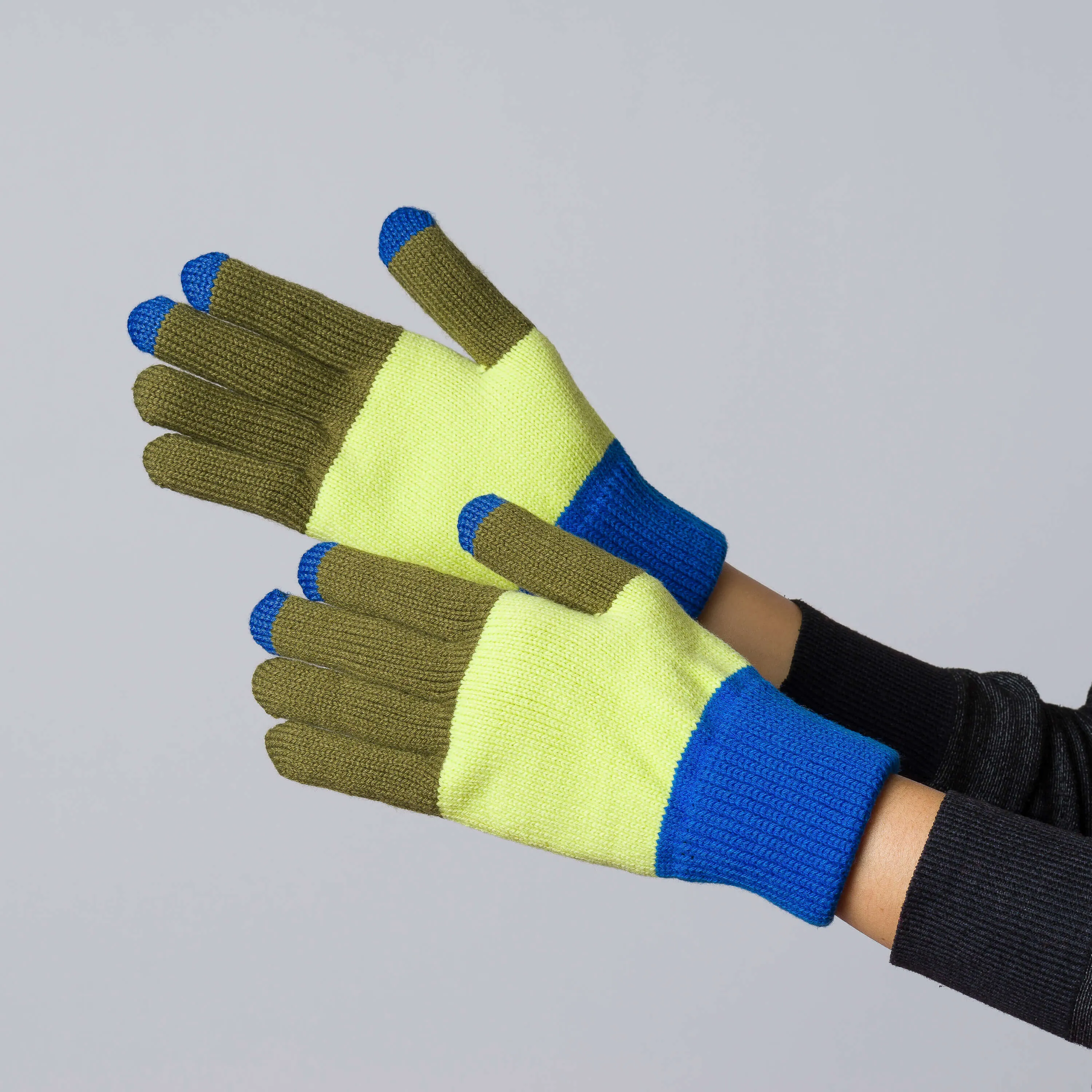 Trio Colorblock Knit Touchscreen Gloves